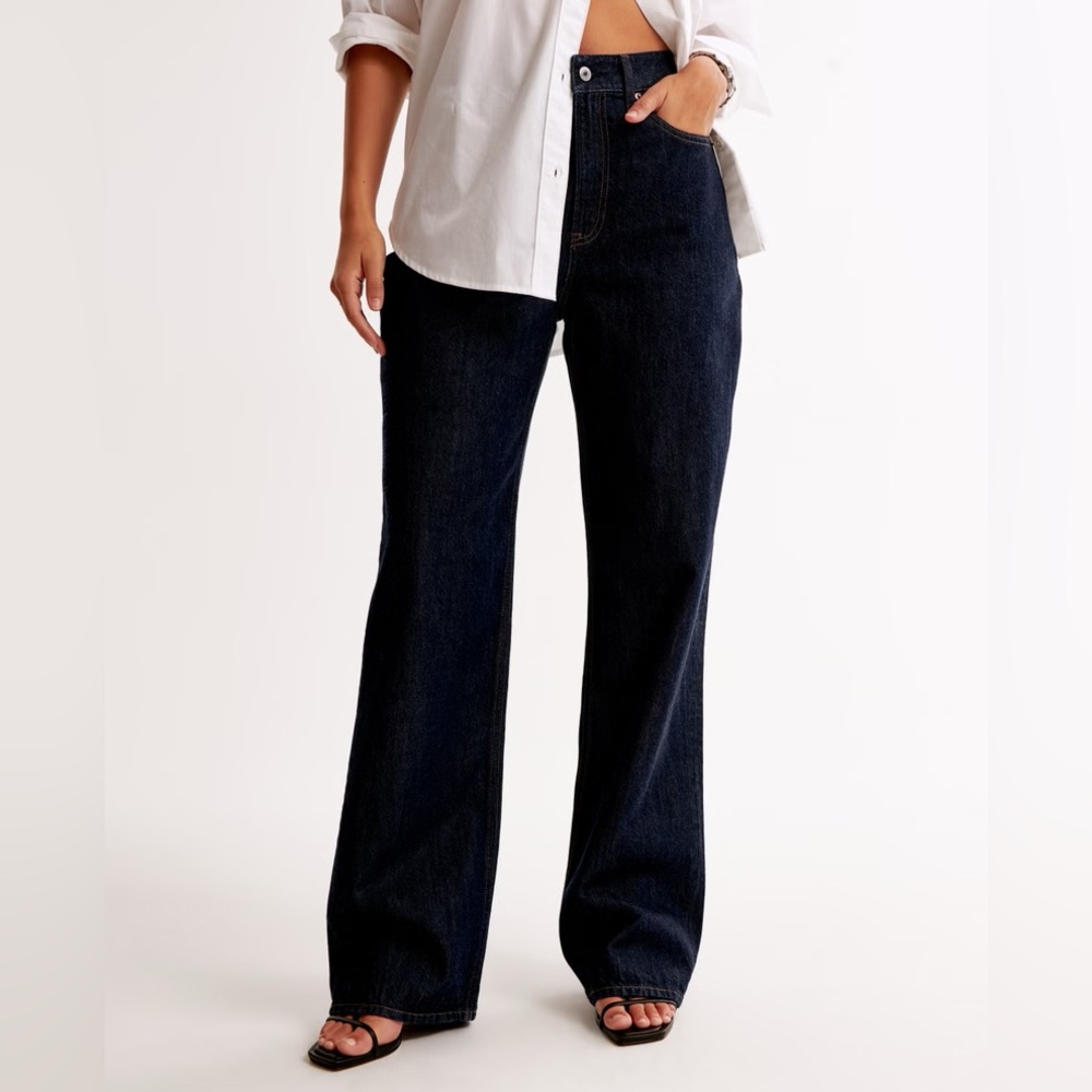 Abercrombie Curve Love High Rise Loose Jean 24S